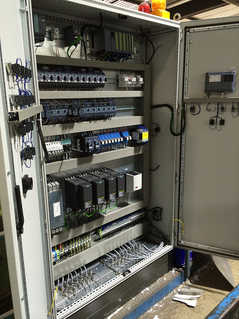 Tableau électrique industriel – Armelec Sàrl Penthalaz
